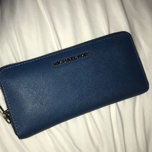 Michael Kors Jet set travel wallet large